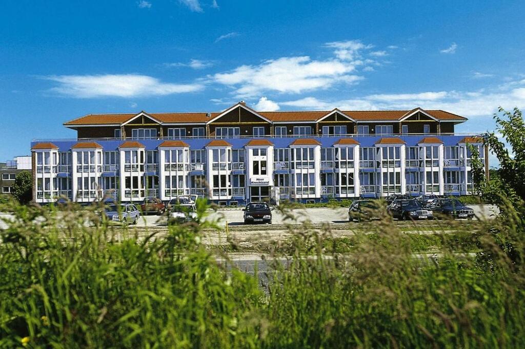 Apartment In Cuxhaven With A Shared Pool Exterior foto