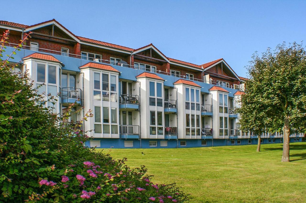 Apartment In Cuxhaven With A Shared Pool Exterior foto
